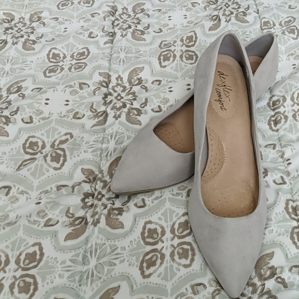 Light Grey Pointed Toe Heels